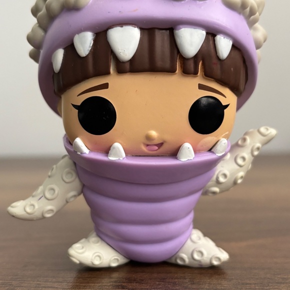 Funko Pop! Disney Monsters Inc. BOO Little Girl #1153 Vinyl Figure Hood Up 2021 - Picture 9 of 10